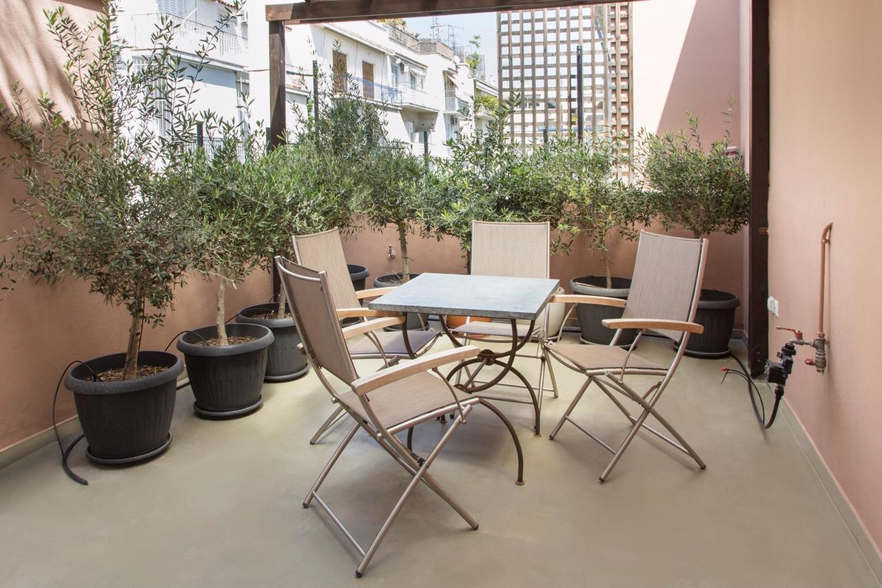Beautiful Penthouse In Athens With Outside Jacuzzi Apartment Exterior photo